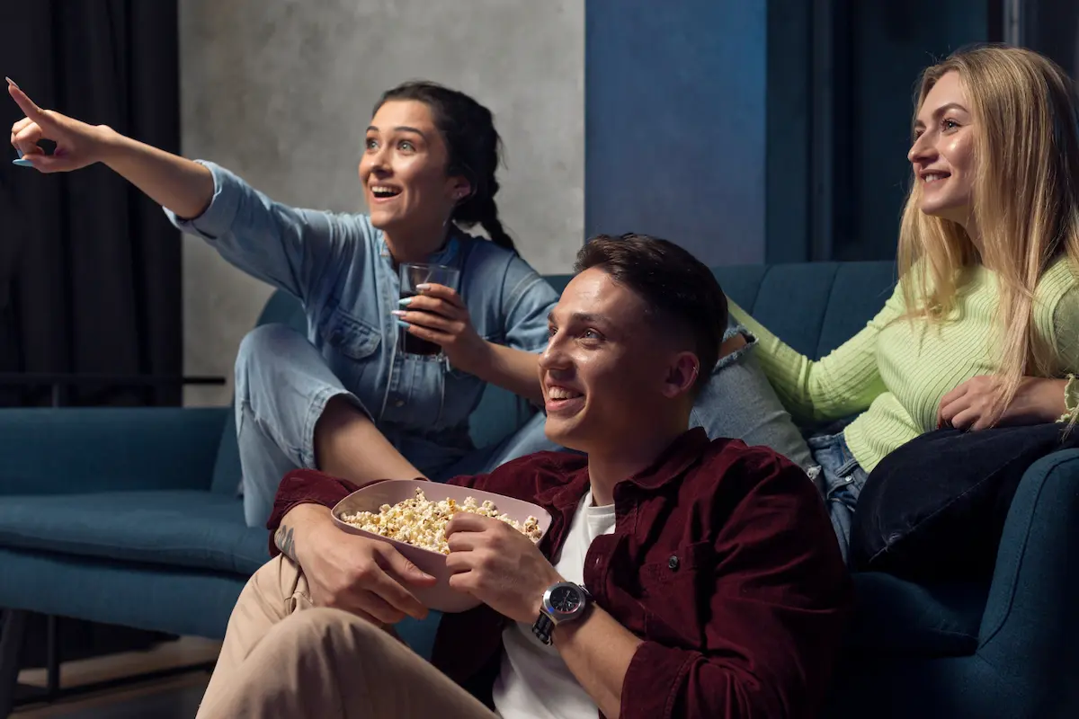 horizontal-poster-image